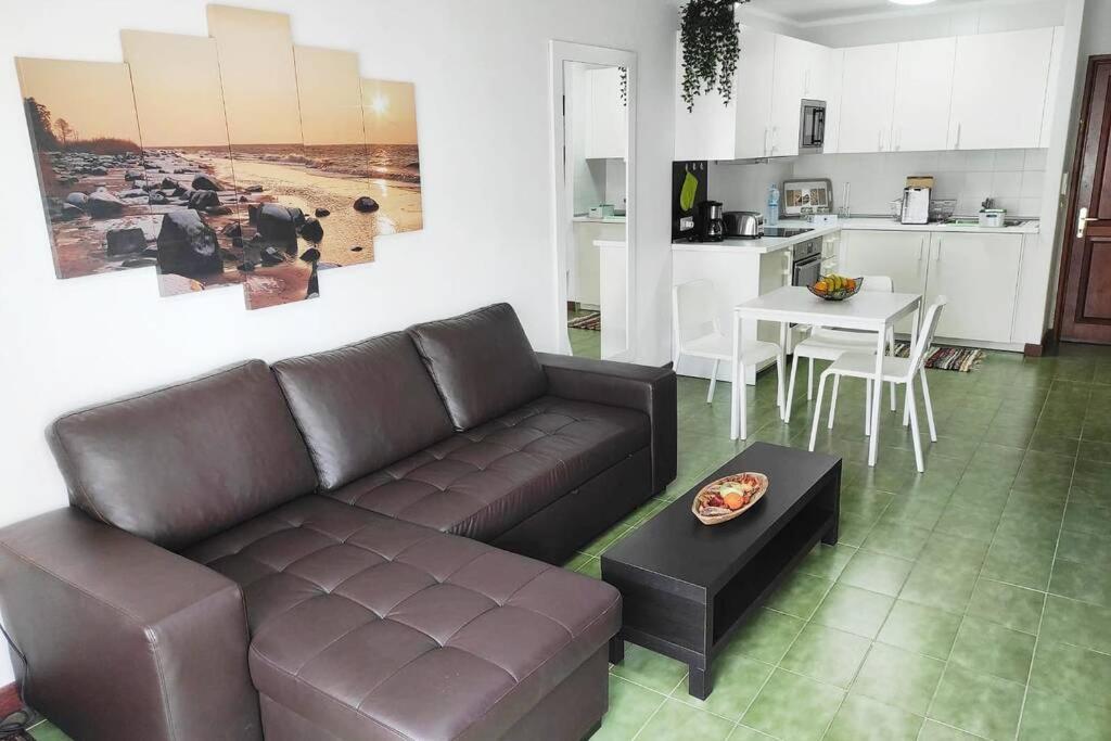 Apartamento Bellaloe Tías Eksteriør billede