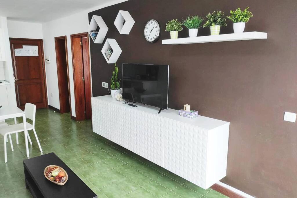 Apartamento Bellaloe Tías Eksteriør billede